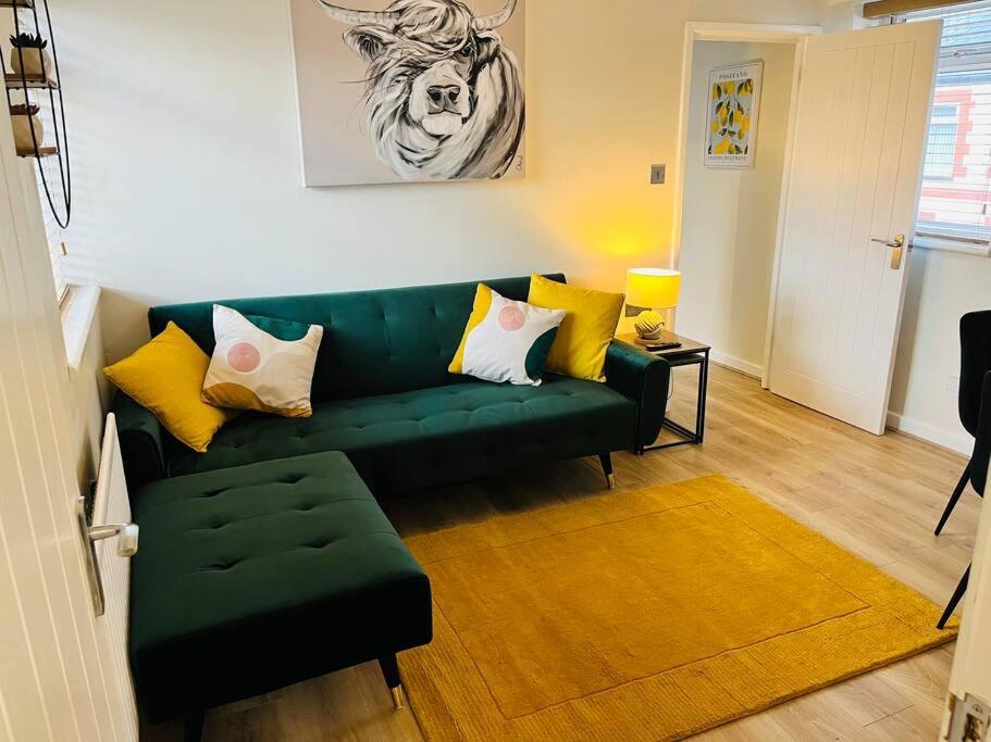 Stylish Apartment *